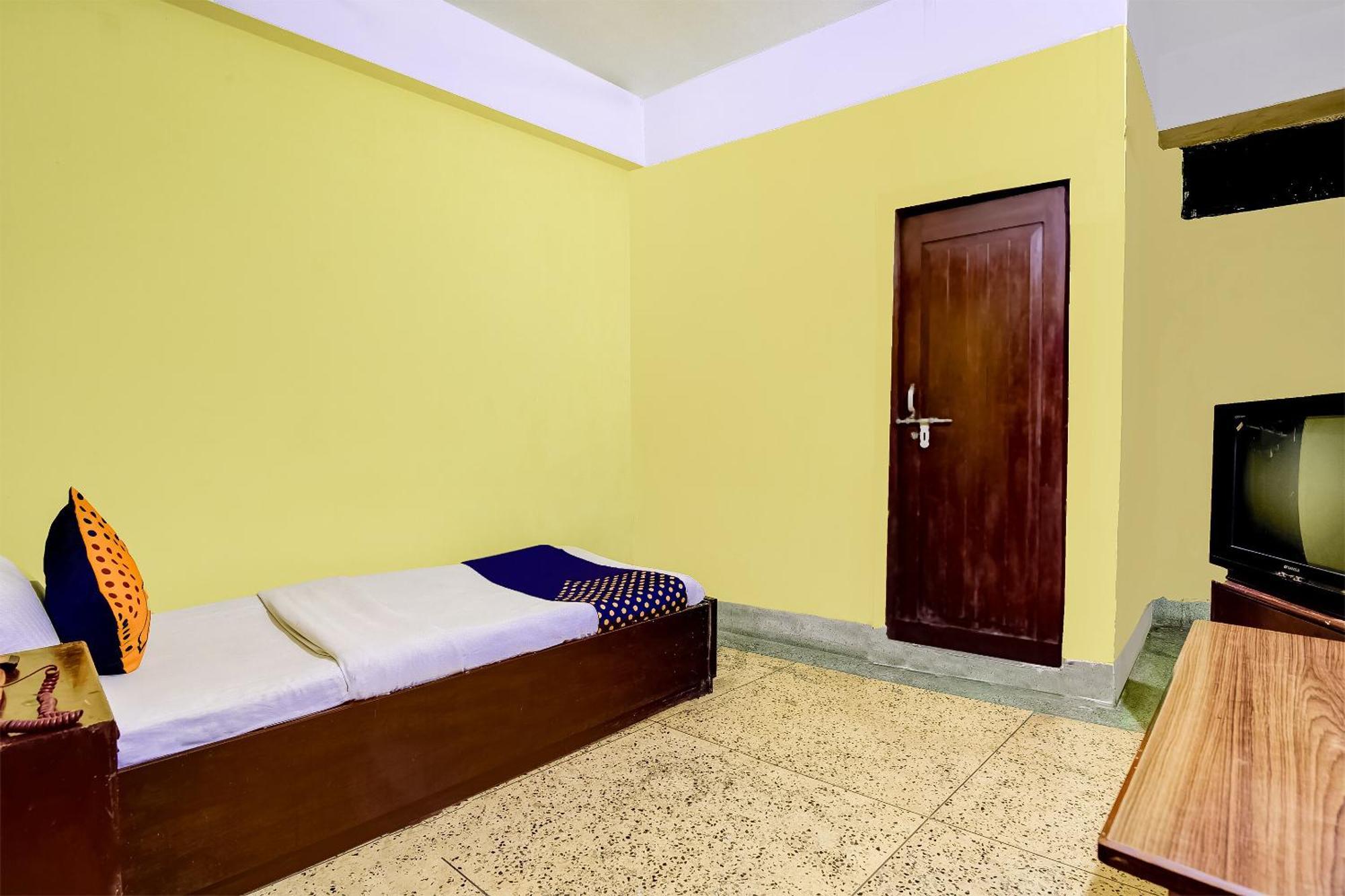 Отель Spot On Durba 2 Tezpur Экстерьер фото