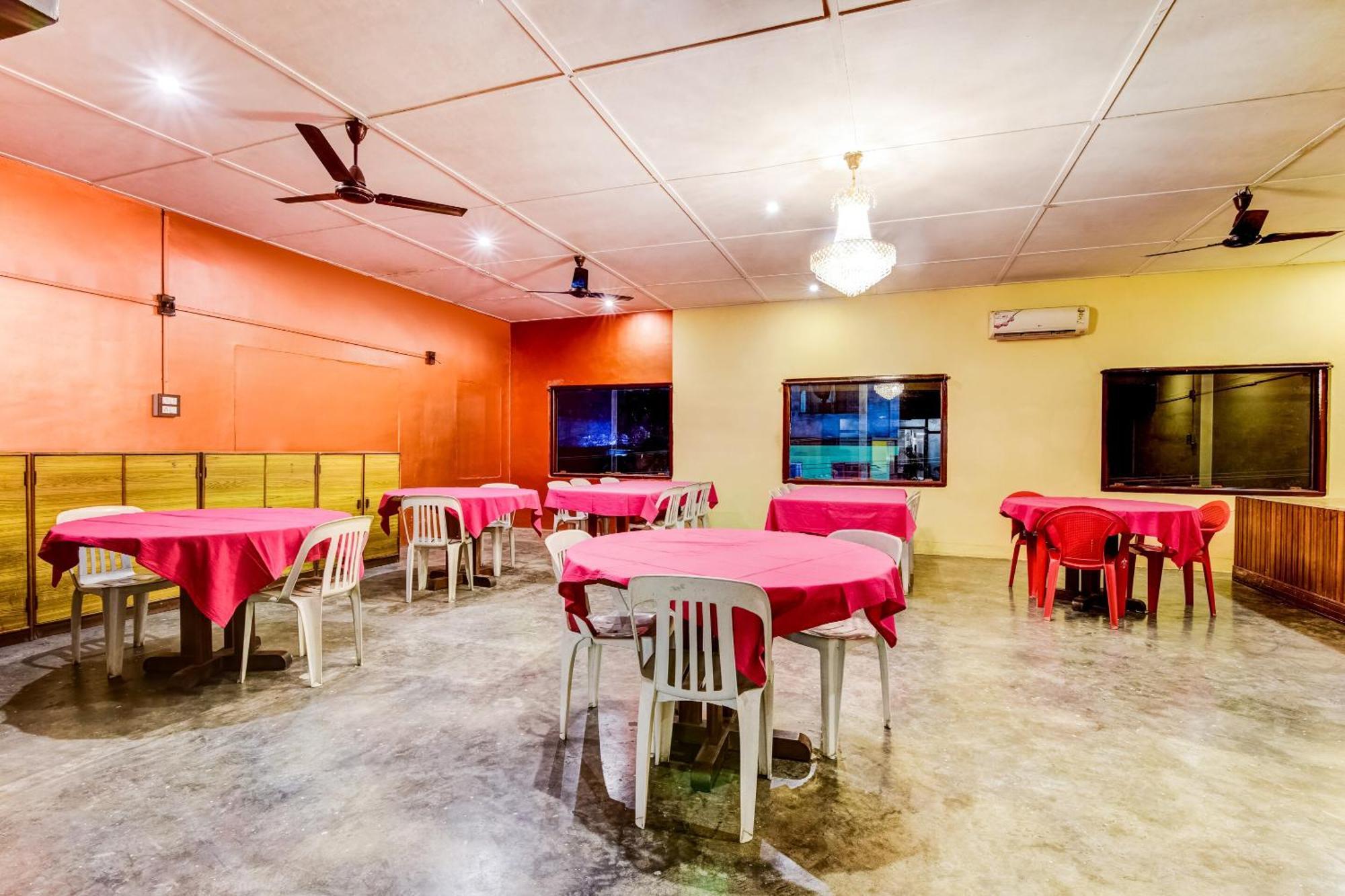 Отель Spot On Durba 2 Tezpur Экстерьер фото